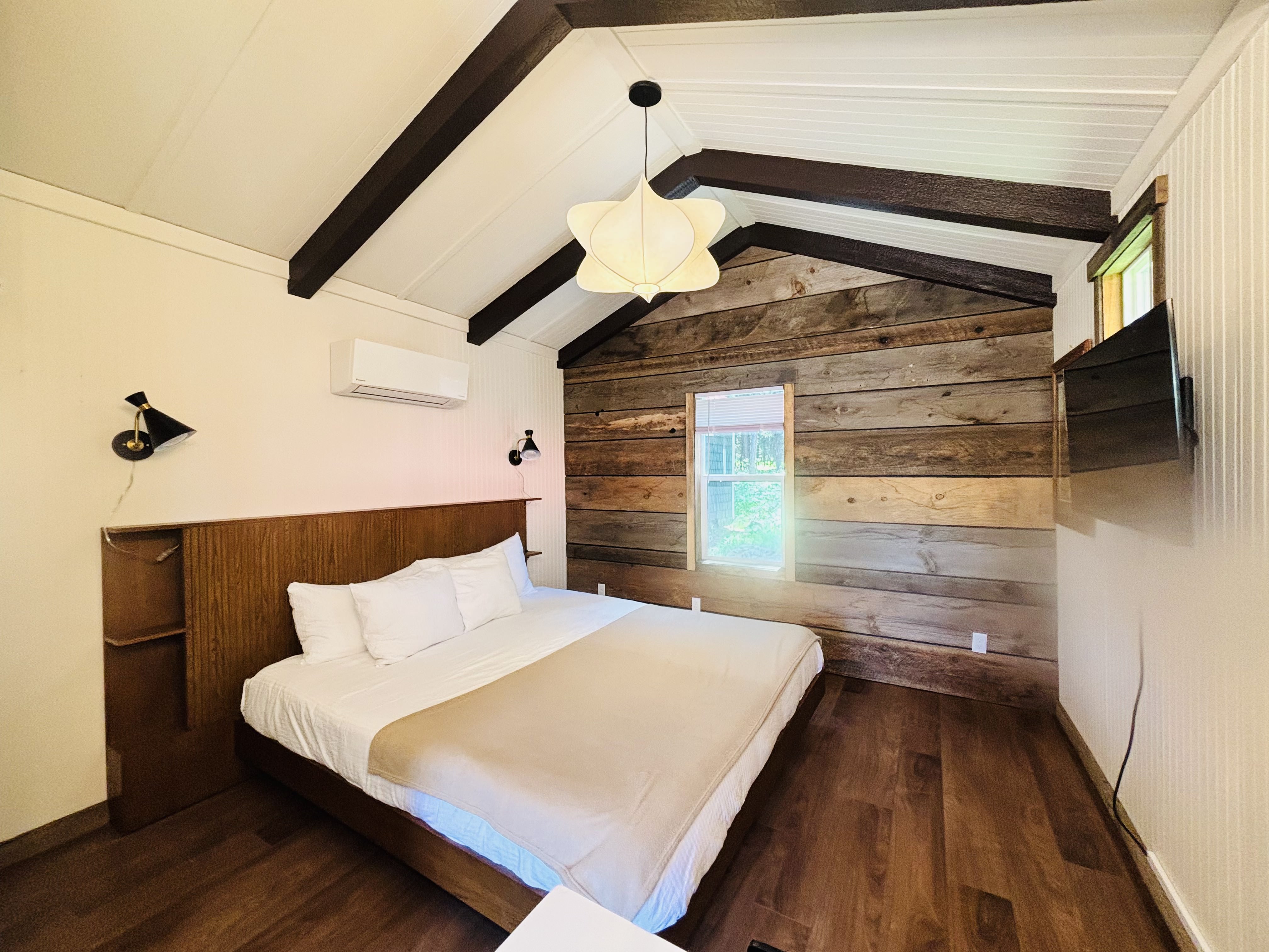 Bedroom — wide angle